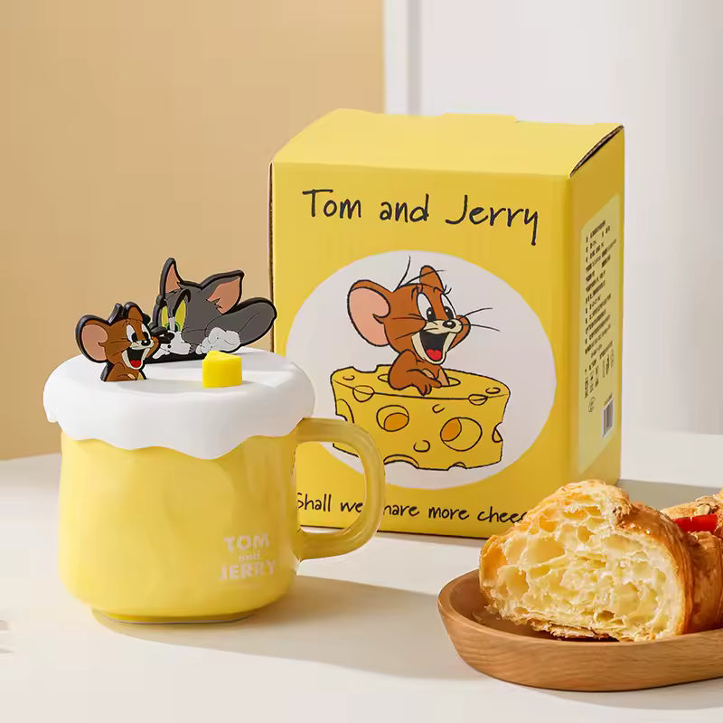 Tom & Jerry Cozy Cream Mug – 480ml