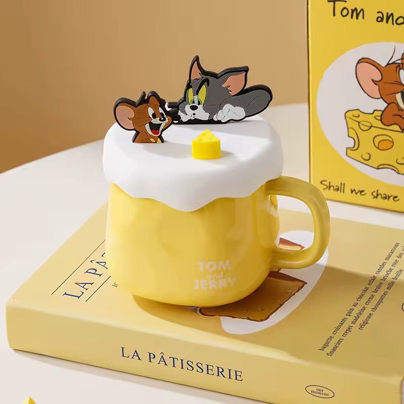 Tom & Jerry Cozy Cream Mug – 480ml