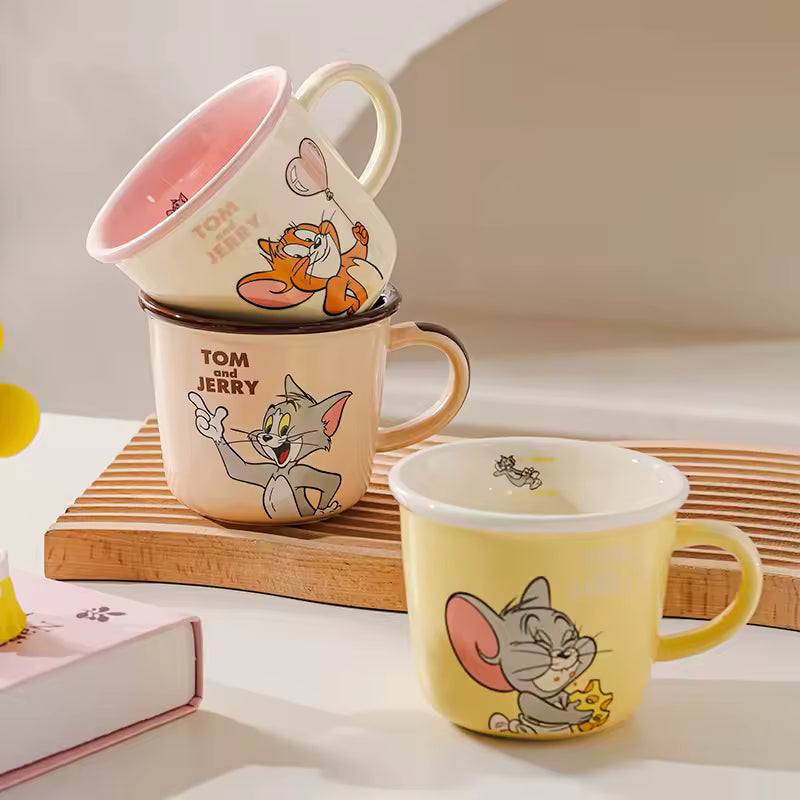 Classic Character Coffee Mug – 340ml