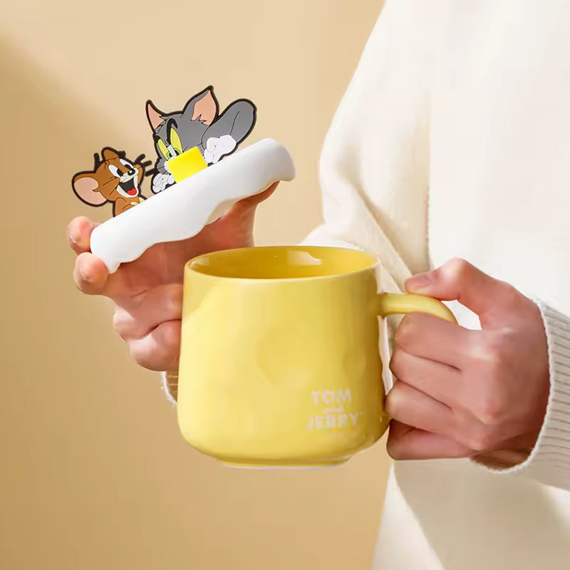 Tom & Jerry Cozy Cream Mug – 480ml